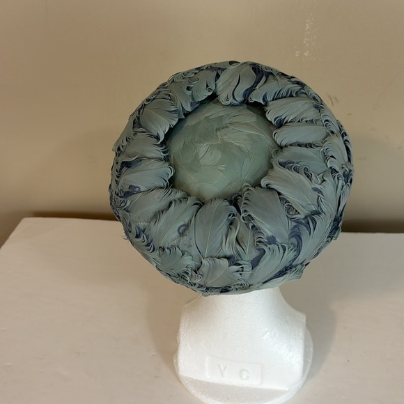 Vintage  Light Blue Feather Pillbox Hat Union Label Made in USA - Picture 4 of 12